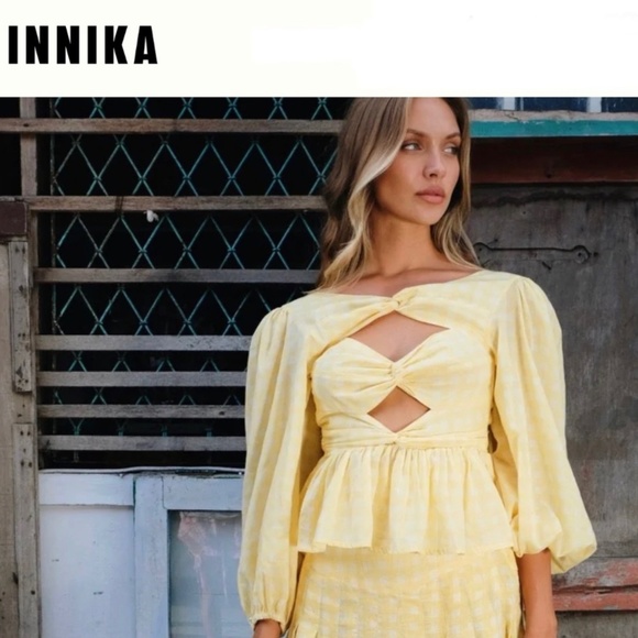 Innika Choo Tops - Innika Choo Peplum Twist Blouse Size 1 Small NWT